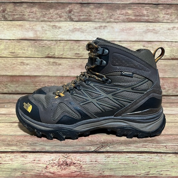 The North Face Hedgehog Fastpack Mid Boots - Picture 1 of 9